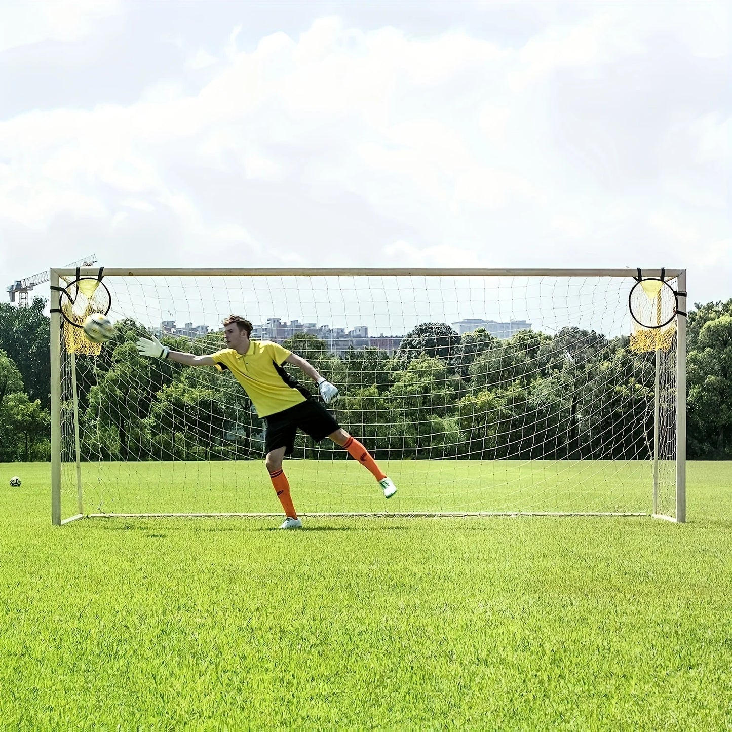 Hign-concerned Football Training Target Net Two-Piece Portable Soccer Goal